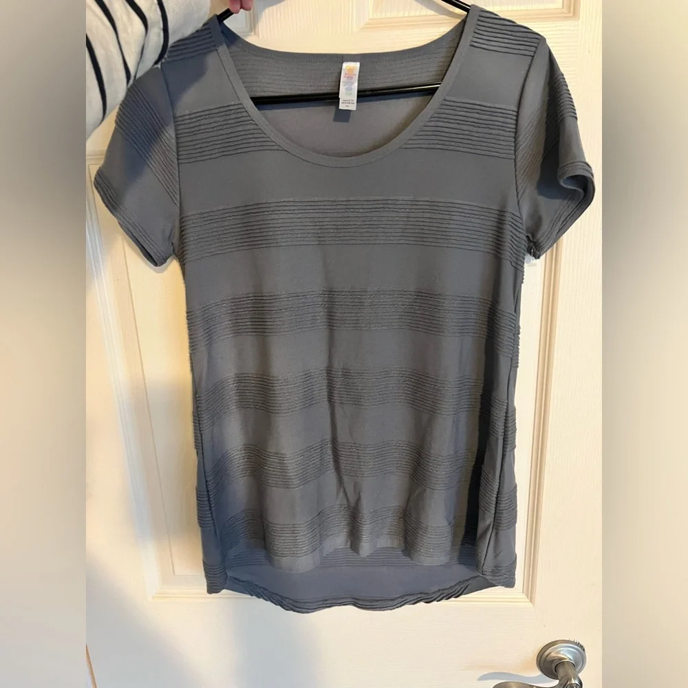 Gray Tee - Picture 1 of 2